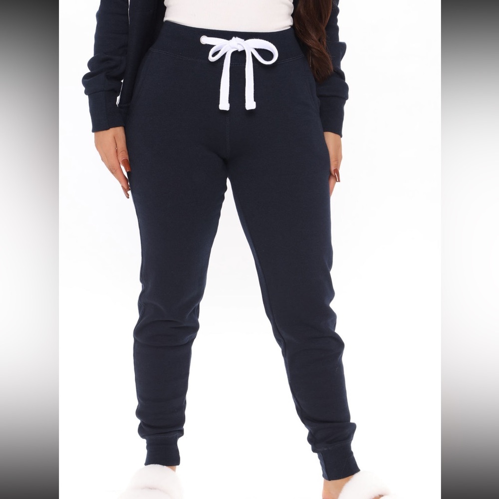 Fashion nova joggers